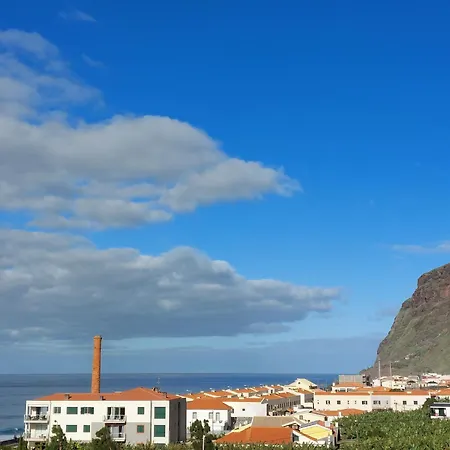 Casa Tropicana Апартаменты *